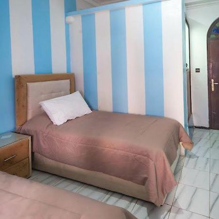 Hotel Sevilla Chefchaouen Exteriör bild