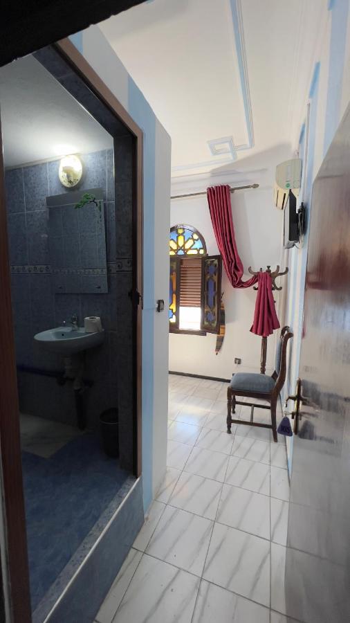 Hotel Sevilla Chefchaouen Exteriör bild