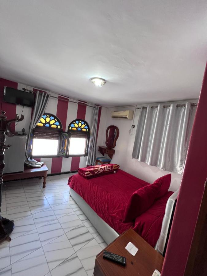 Hotel Sevilla Chefchaouen Exteriör bild