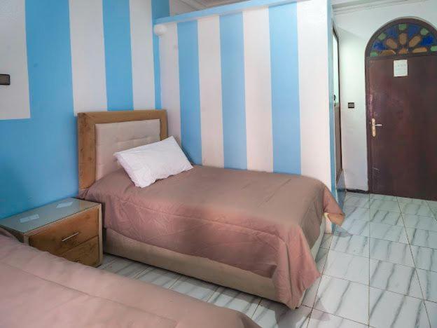Hotel Sevilla Chefchaouen Exteriör bild