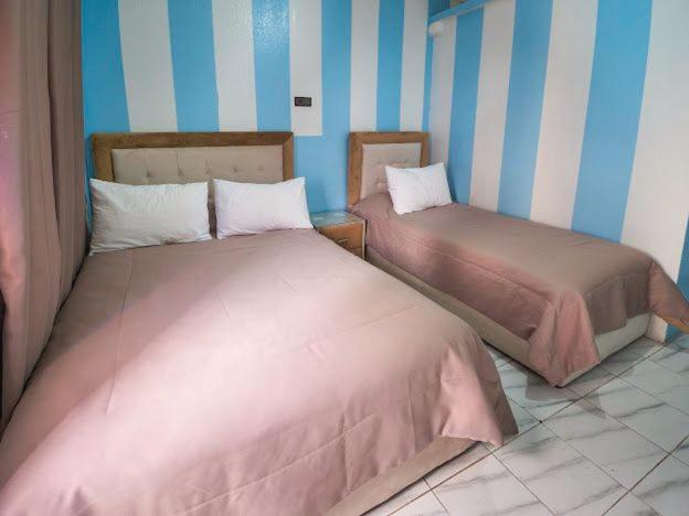 Hotel Sevilla Chefchaouen Exteriör bild